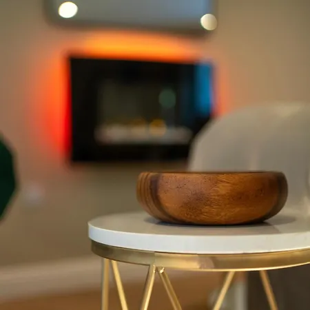 דירה Homes No1 Newmans Mall *