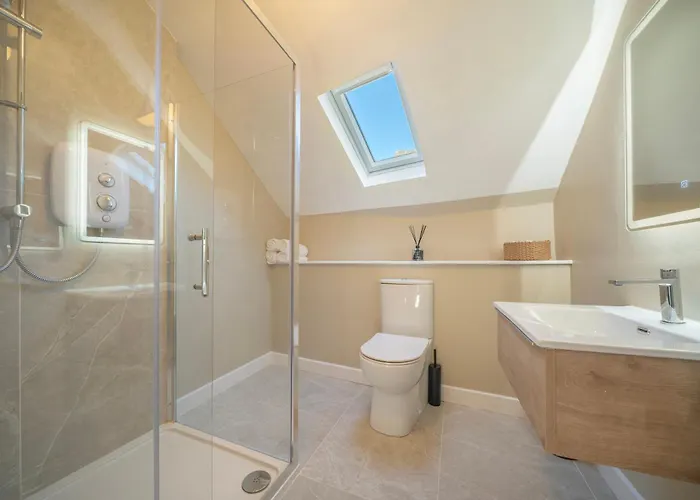 Homes No1 Newmans Mall