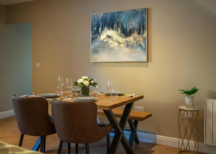 Homes No1 Newmans Mall Apartamento Kinsale